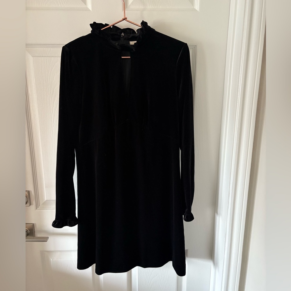 Shoshanna Black Velvet Long Sleeve Dress with Ruffle Neck Size 4